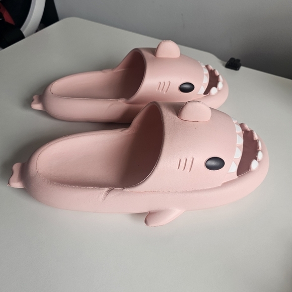 SOLD - Picture 3 of 11